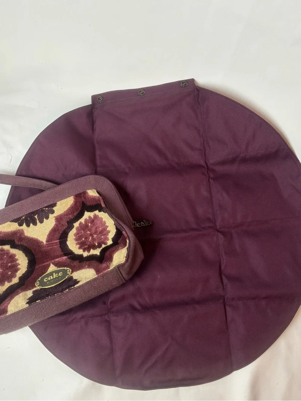 Petunia Pickle Bottom Cake Cameo Clutch Diaper Bag Plum Cream Damask Jacquard